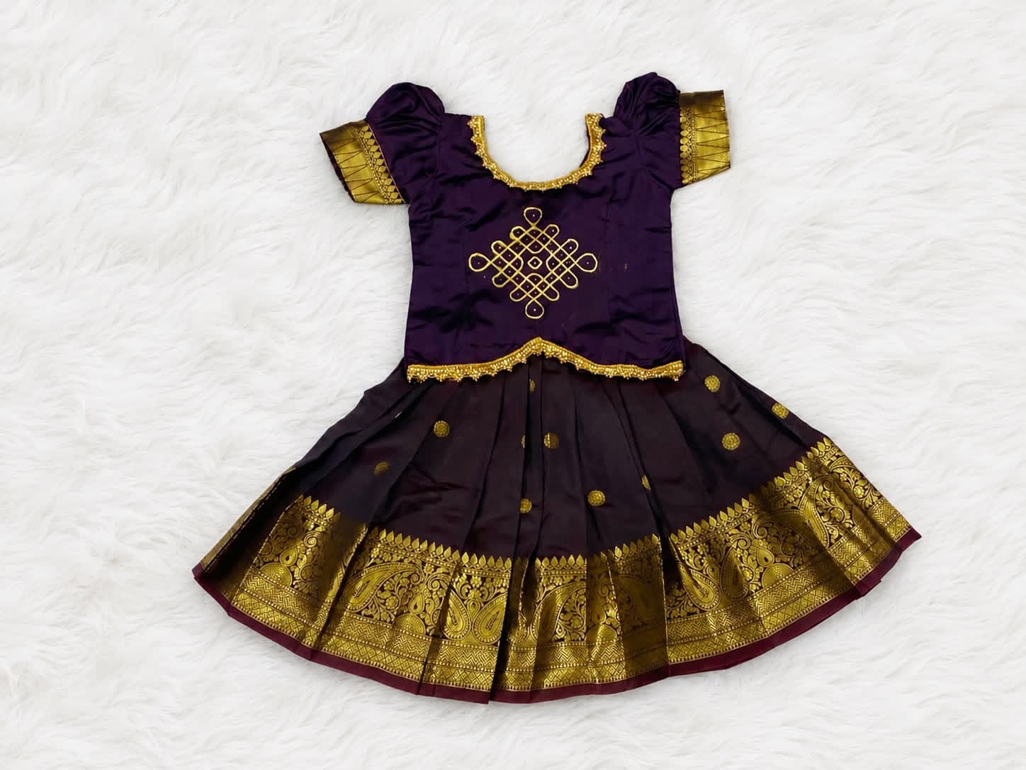 Kids Pattu Pavadai set